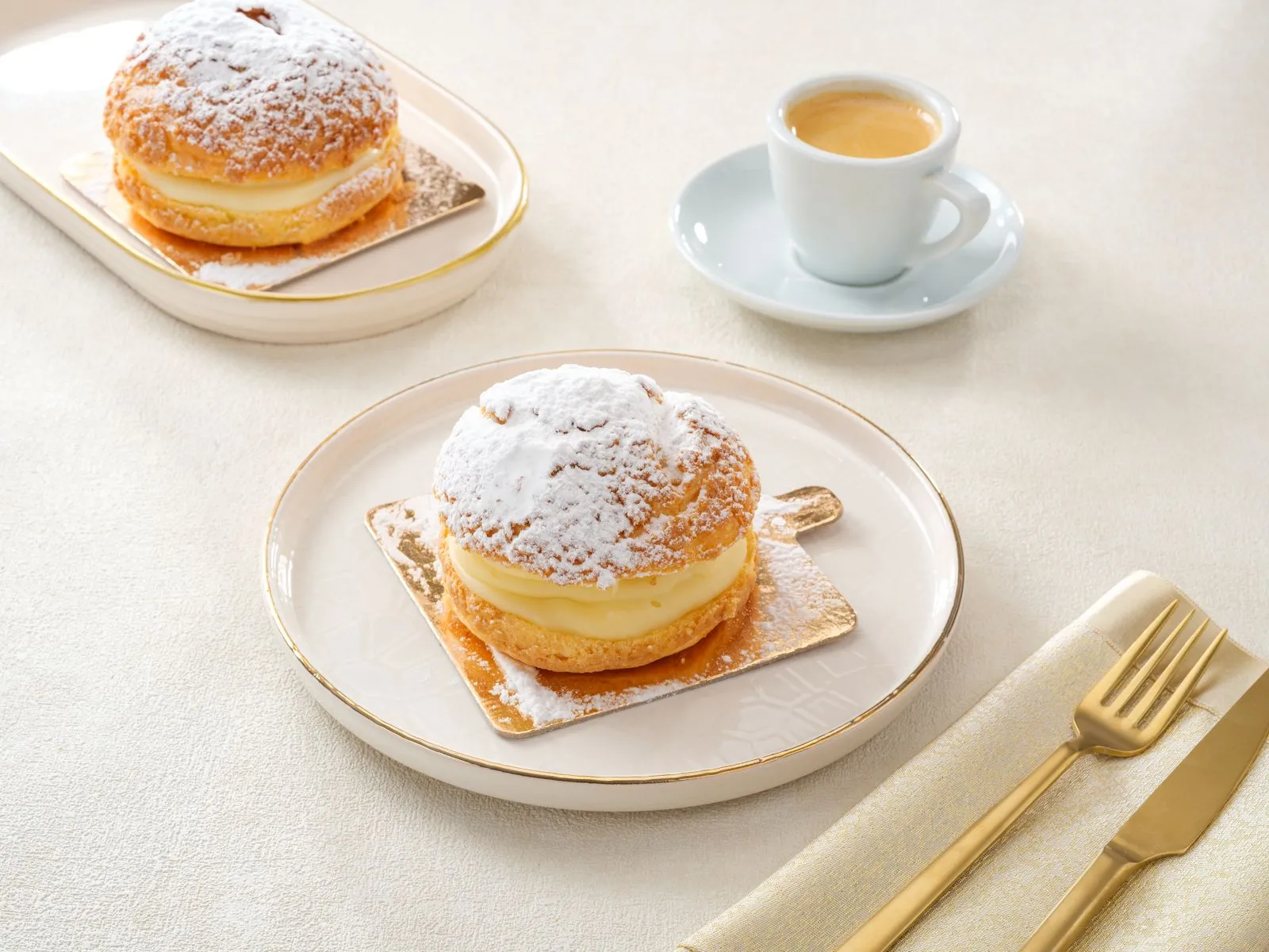 Fransız Ekleri (Choux à la Crème)